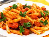 Pasta con chorizo