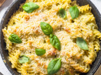 Pasta con queso al horno