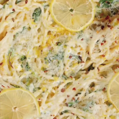 Pasta de espinaca y queso (video)
